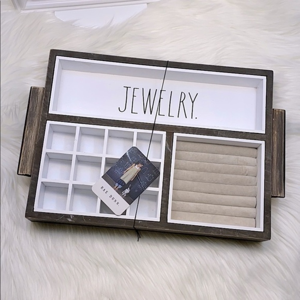 🆕✨ HTF - RAE DUNN ✖️ Nice Jewelry Tray! Use to Store or Display Your Jewelry!